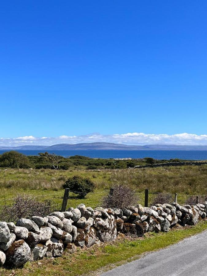 Wild Atlantic Stay Cottage Galway Exteriör bild