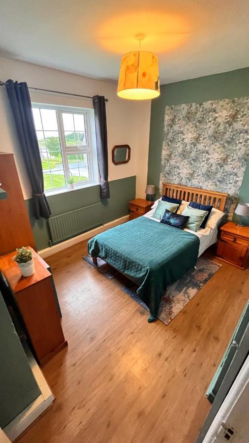 Wild Atlantic Stay Cottage Galway Exteriör bild